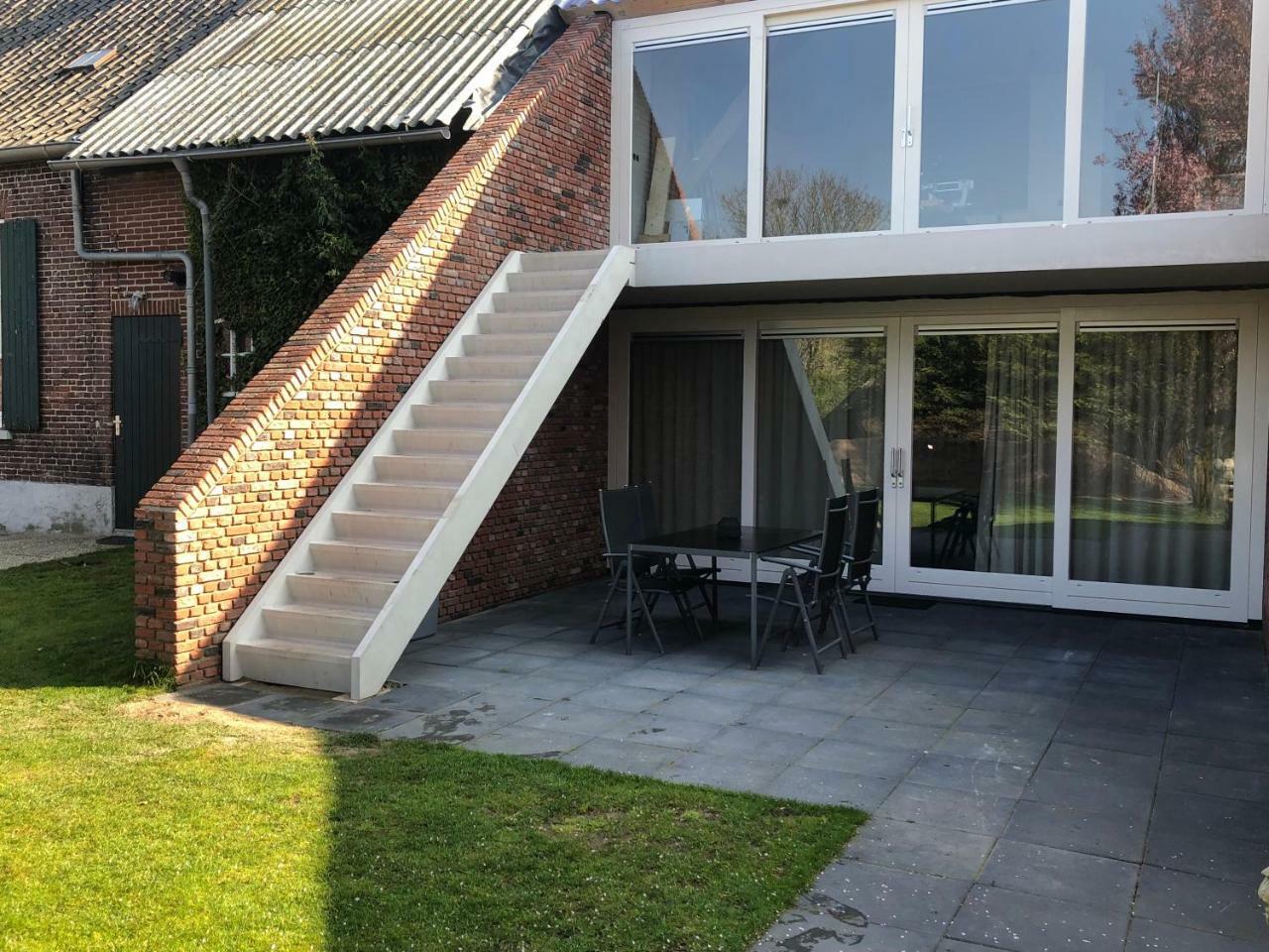 Vakantie Appartementen De Bonte Kraai Raamsdonk Exterior foto