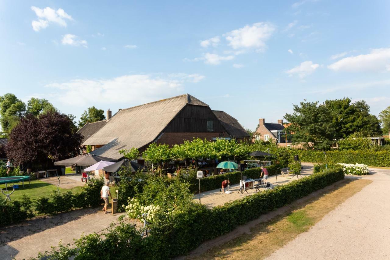 Vakantie Appartementen De Bonte Kraai Raamsdonk Exterior foto